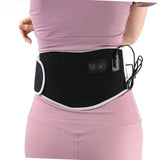 Ceinture lombaire chauffante noire avec bordure blanche portee sur tenue rose, montrant le dispositif de massage integre