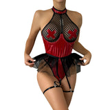 Latex Lingerie Sexy rouge et noire en cuir synthétique et résille avec jupette et jarretelles sensuelles.