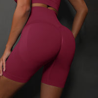 Legging Cycliste Gainant Femme bordeaux sculptant et confortable avec taille haute pour un maintien optimal.