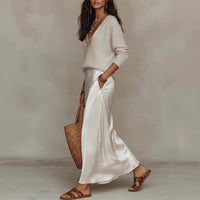 Ensemble Femme Pull Col V et Jupe Satin Fluide