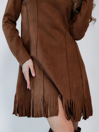 Robe marron en daim manches longues à franges 3