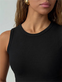 Ensemble deux pièces crop top sans manches côtelé et jupe midi 4