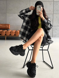 Baskets plateforme noires chunky design futuriste 7