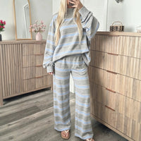 Ensemble femme rayé sweat large et pantalon ample – Gris