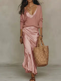 Ensemble femme pull col V et jupe satin fluide – Rose