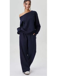 Ensemble femme sweat épaule dénudée et pantalon ample – Bleu Profond