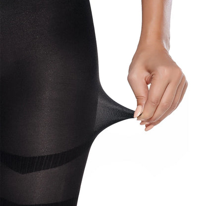 Legging Anti-Cellulite Gainant noir montré étiré pour illustrer son effet sculptant et sa matière confortable et extensible.