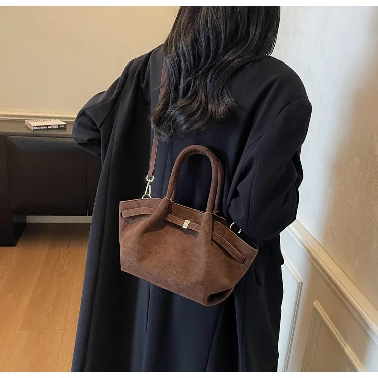 Sac à main velours effet suède rouge foncé grande capacité 4