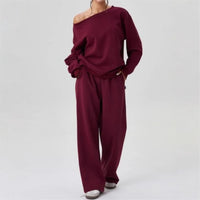 Ensemble femme sweat épaule dénudée et pantalon ample 3