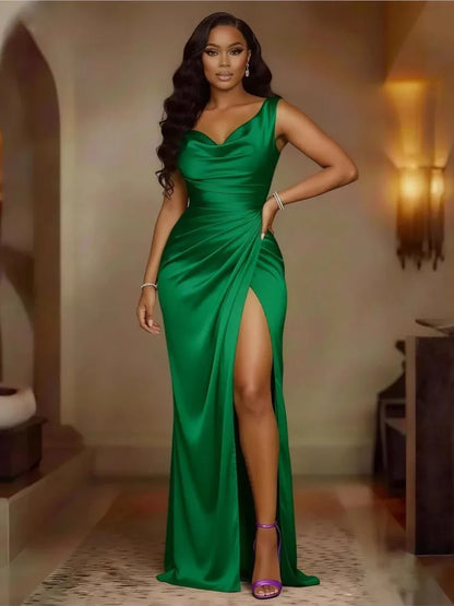 Robe longue satin ivoire dos nu drapée fendue 5