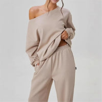Ensemble femme sweat épaule dénudée et pantalon ample