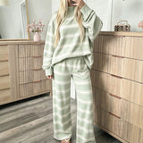 Ensemble femme rayé sweat large et pantalon ample – Vert Herbe