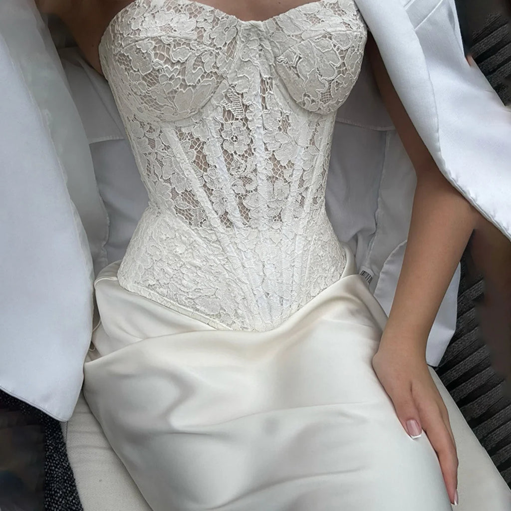 Mitady robe corset Blanc svp Taille M Pas plus de 70.000ar