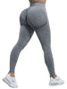 Femme qui porte un legging gainant push up gris